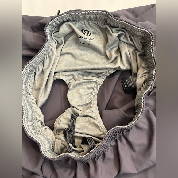 Champion C9 Women’s Gray Athletic Shorts with Back Zipper Pocket & Inner Layer - Picture 11 of 14